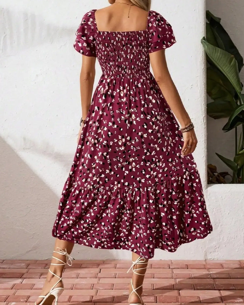 Vestido con mangas de murciélago, entallado, plisado y de corte en A