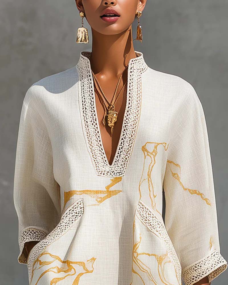 Vestido con cuello alto y manga corta, con corte acampanado
