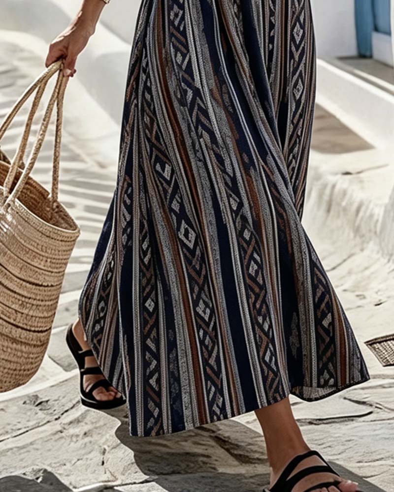Vestido de escote redondo, sin mangas y de largo midi
