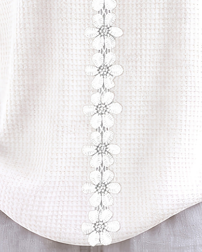 Camiseta de punto tipo gofre con cuello de flores en 3D