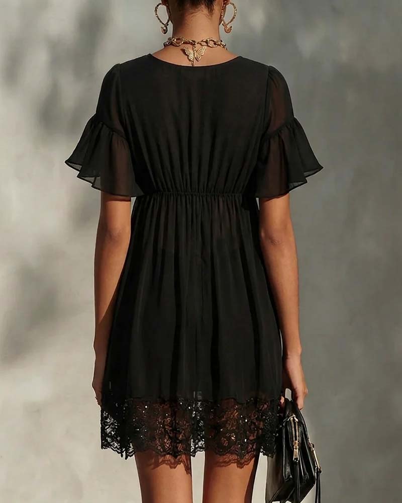 Vestido con volantes, mangas de mariposa, cremallera y encaje