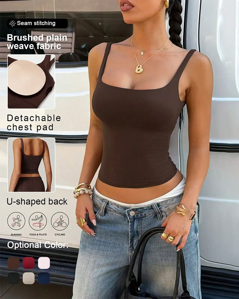 Camiseta de tirantes lisa con cuello cuadrado y sujetador integrado.