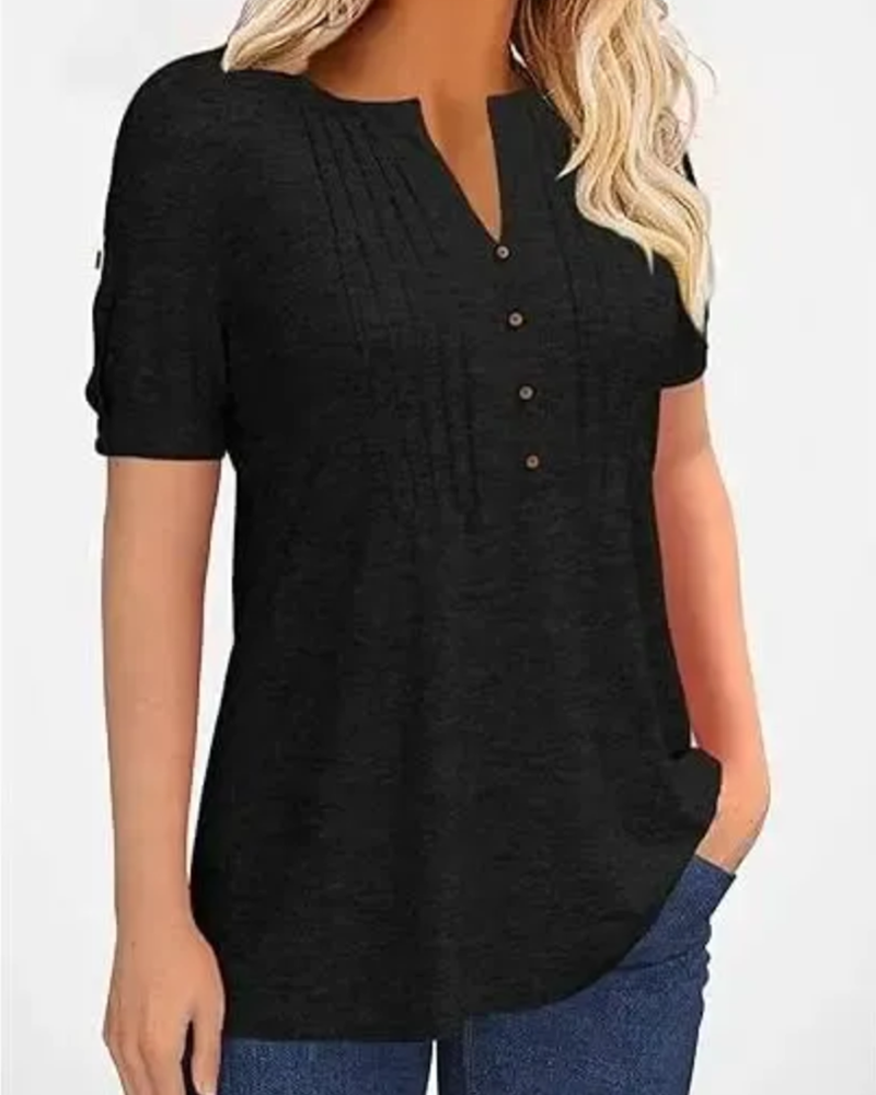 Camiseta plisada tipo Henley de manga corta